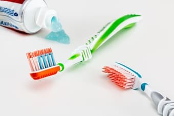 Pixabay toothbrush 3191097 1920